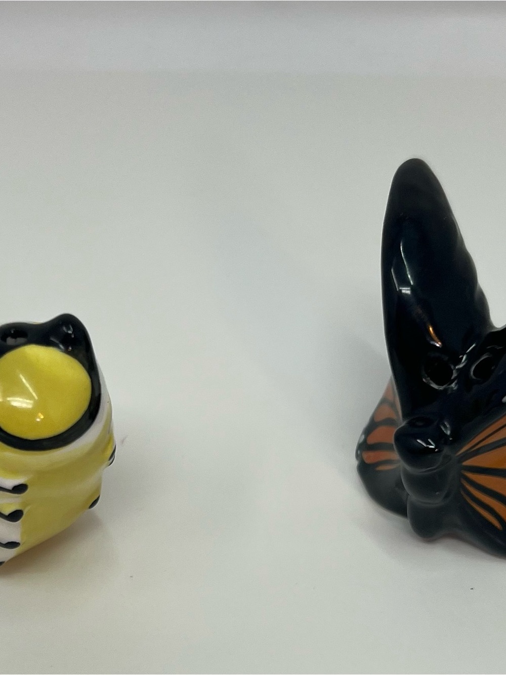 Cracker Barrel Mini Monarch Butterfly And Caterpillar Salt & Pepper Shakers - Picture 2 of 8
